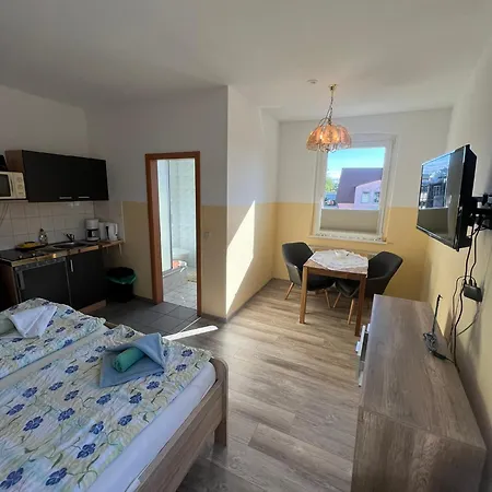 Hennig * 塞巴特黑灵斯多夫