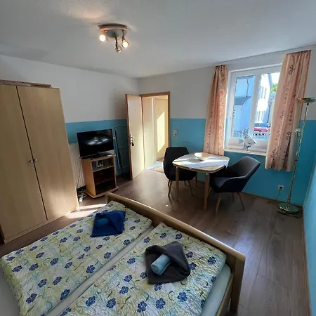 Hennig Apartment *